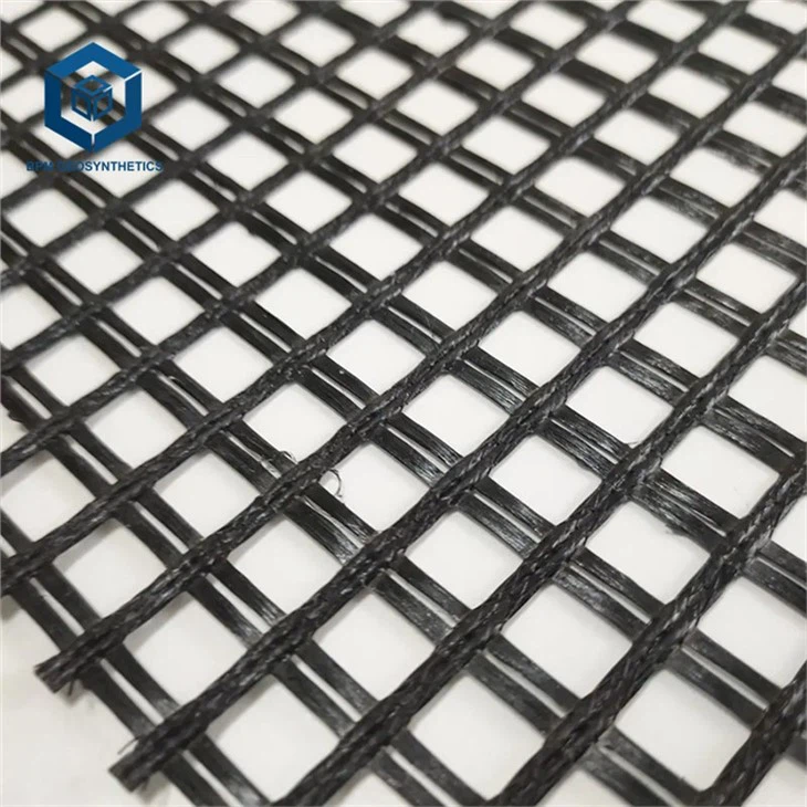 Geogrid for concrete pavement (2)